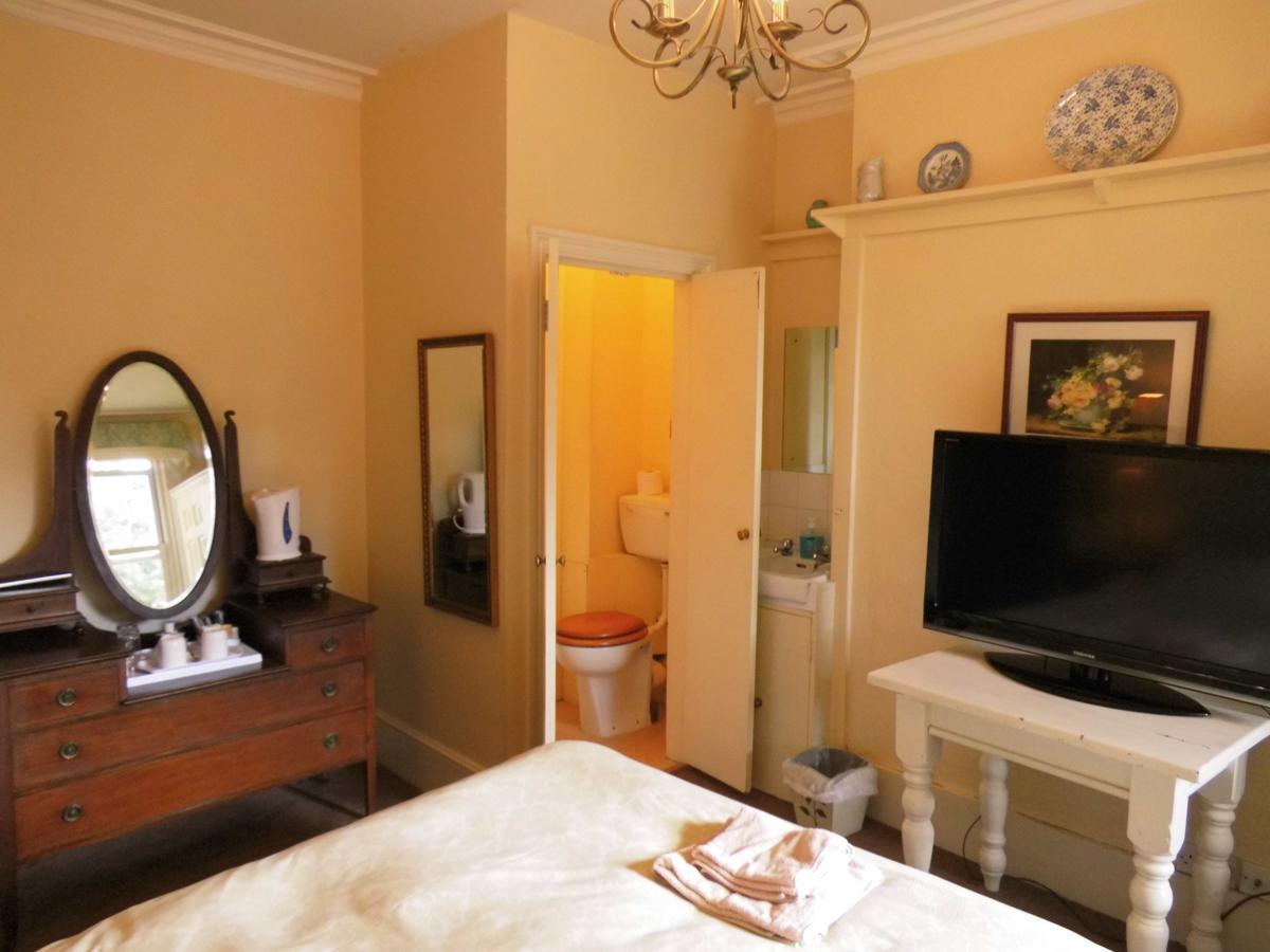 Greystones Bed And Breakfast โรเชสเตอร์ ภายนอก รูปภาพ